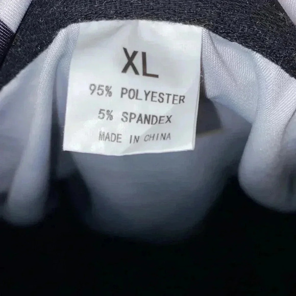 3D Optical Illusion Hoodie - Picture 6 of 6